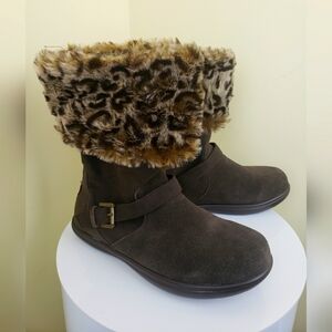 Tony Little Brown Winter Boots with animal print fur size 8 (NEW)
